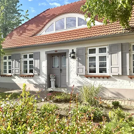 Kaepitaenshaus Zum Pluemper *