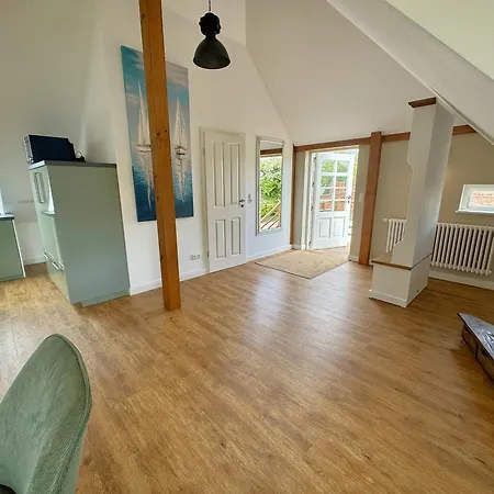 Kaepitaenshaus Zum Pluemper Apartament Ahrenshoop
