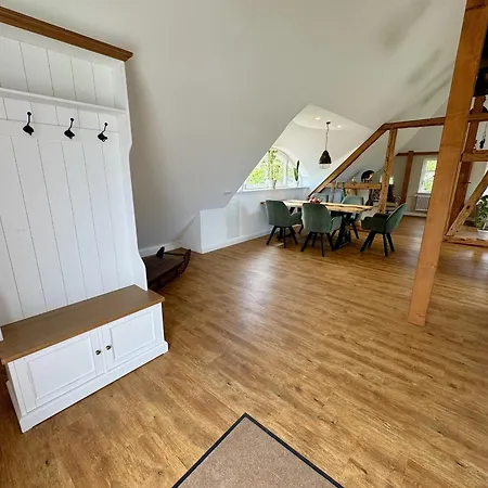 Apartamento Kaepitaenshaus Zum Pluemper *