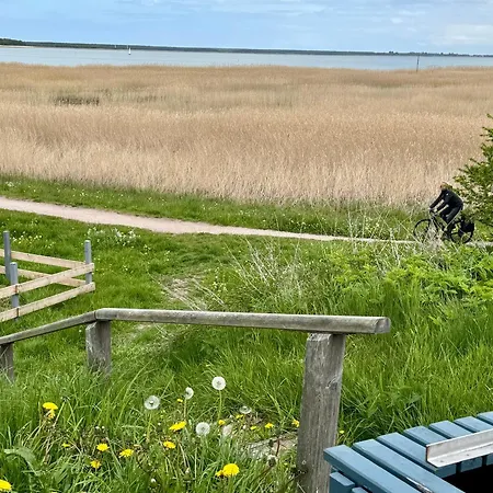 Kaepitaenshaus Zum Pluemper Apartament Ahrenshoop